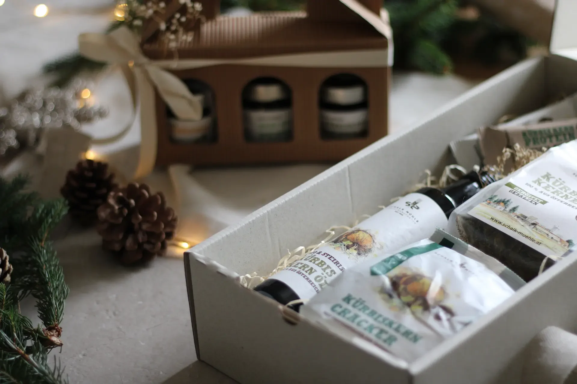 Christmas gift from Schalk Mühle with pumpkin seed oil, kernels, and a spread set